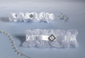 NEW! Lillian Rose Diamonds & Satin Garter Set White