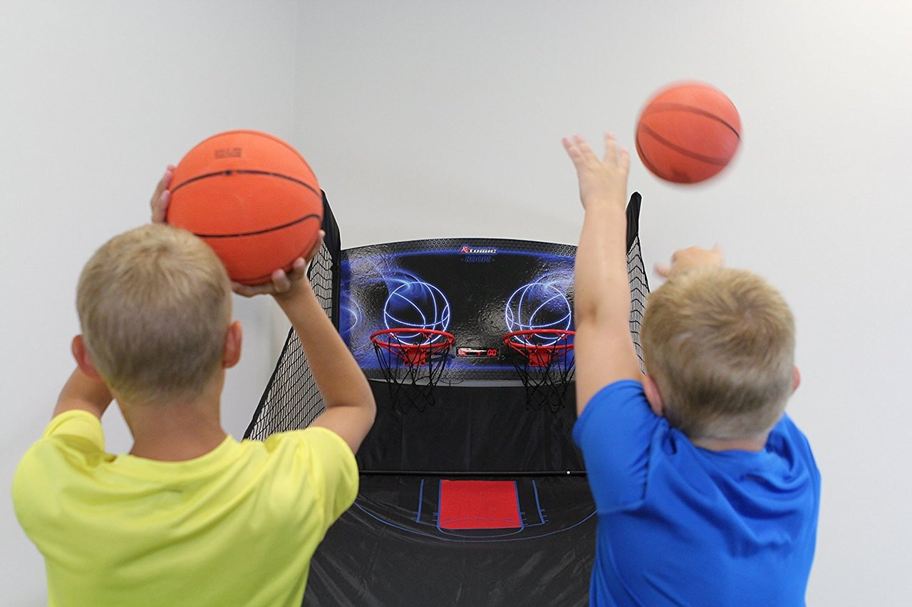 Atomic Deluxe Basketball Shootout