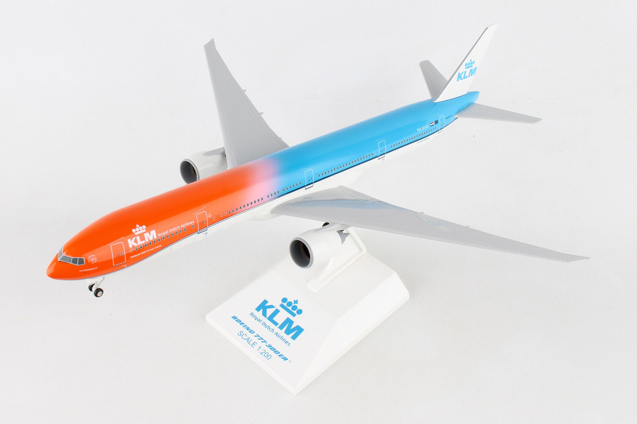 SKYMARKS KLM 777-300ER 1/200 Orange Pride W/Gear