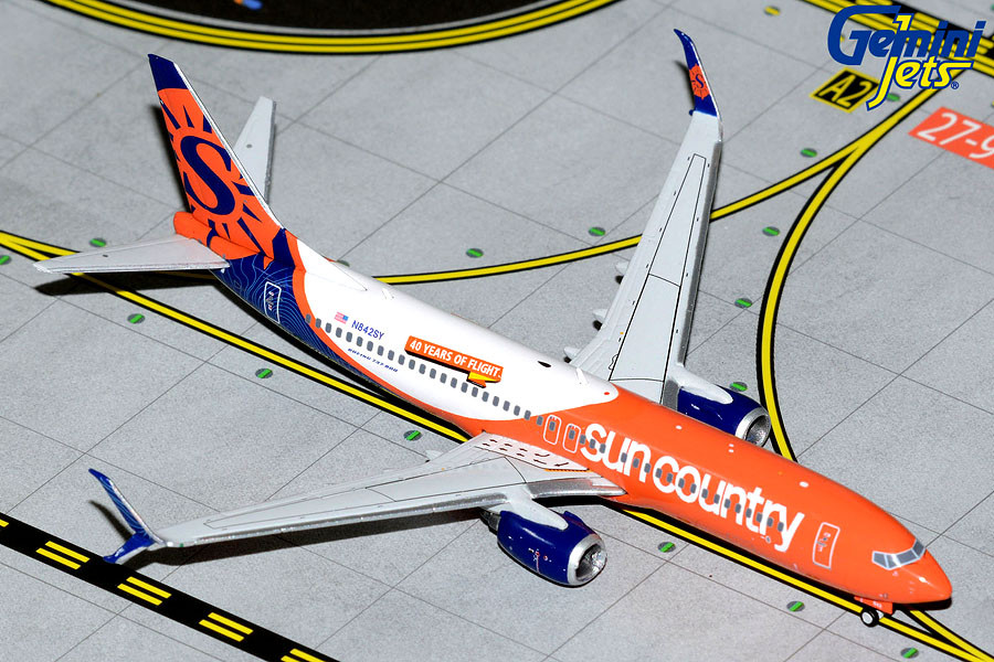 GeminiJets Sun Country 737-800S 1/400 Reg# N842SY 40 Years of