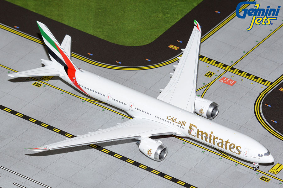 GeminiJets Emirates 777-9X 1/400 Reg# A6-EZA - Pilot Stuff Online
