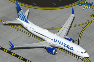 GeminiJets United 737MAX8 1/400 Reg# N17265