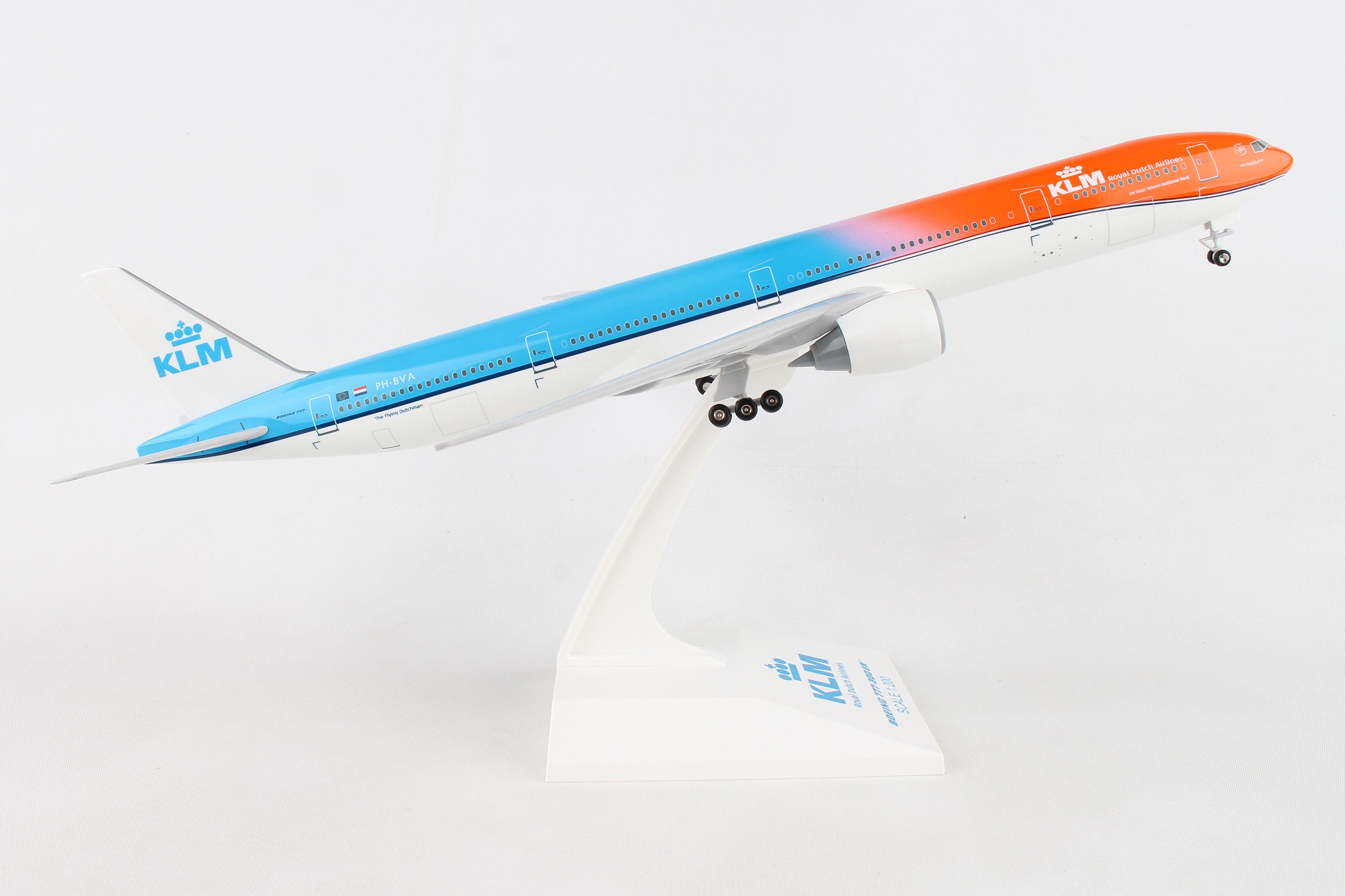 SKYMARKS KLM 777-300ER 1/200 Orange Pride W/Gear - Pilot Stuff Online
