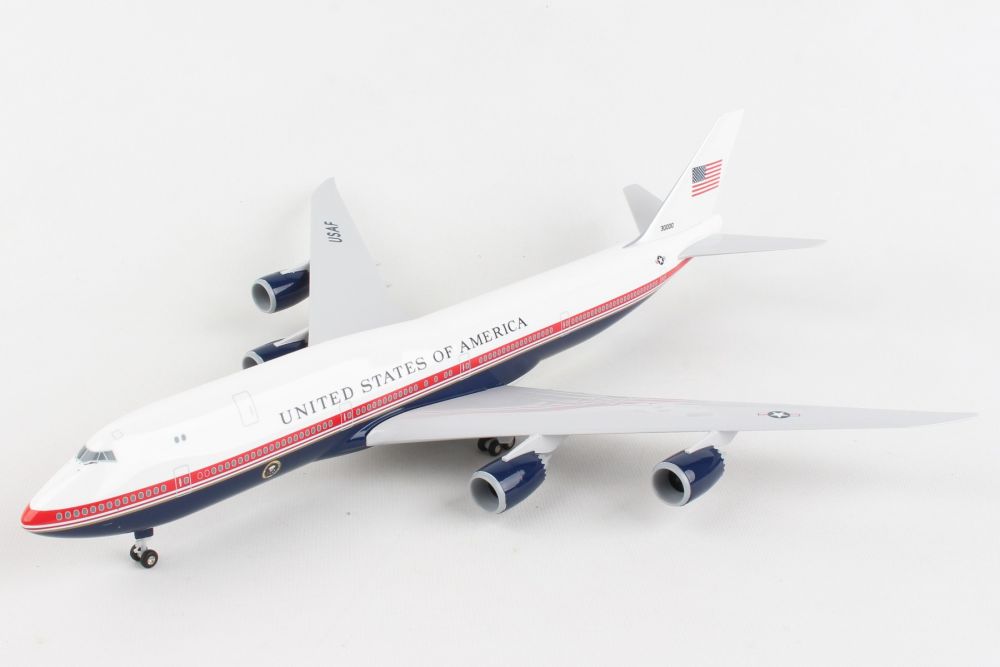 SKYMARKS Air Force One 747-8I 1/200 W/Gear (VC-25B) #30000
