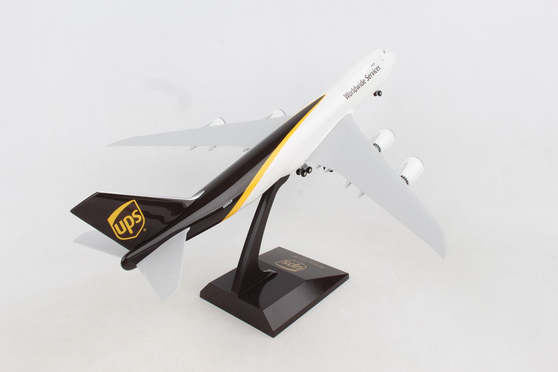 【新品】 UPS ボーイング 747-8F 1/200 SKYMARKS 747-8F 1:200 Display Model - Skymarks SK-SKR979 - $75.95