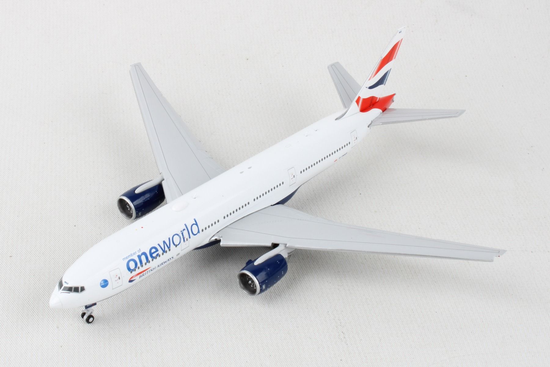 Gemini Boeing 777-200ER British Airways G-YMMS - Modello Aereo Die-Cast Scala 1:200, Collezione OneWorld, Dettagliato, Lunghezza 32 Cm, Per Adulti Collezionisti - 5