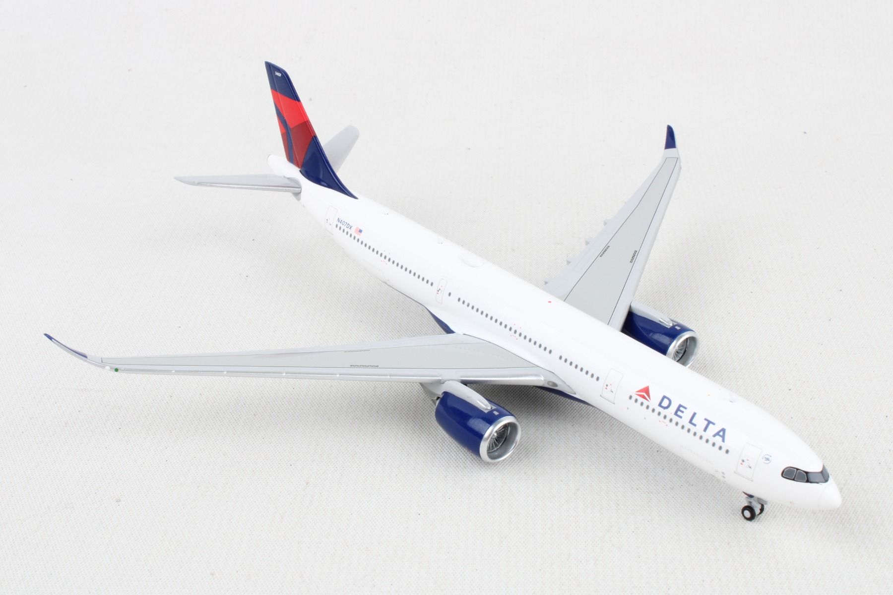 GeminiJets Delta A330-900NEO 1/400 Reg# N407DX - Pilot Stuff