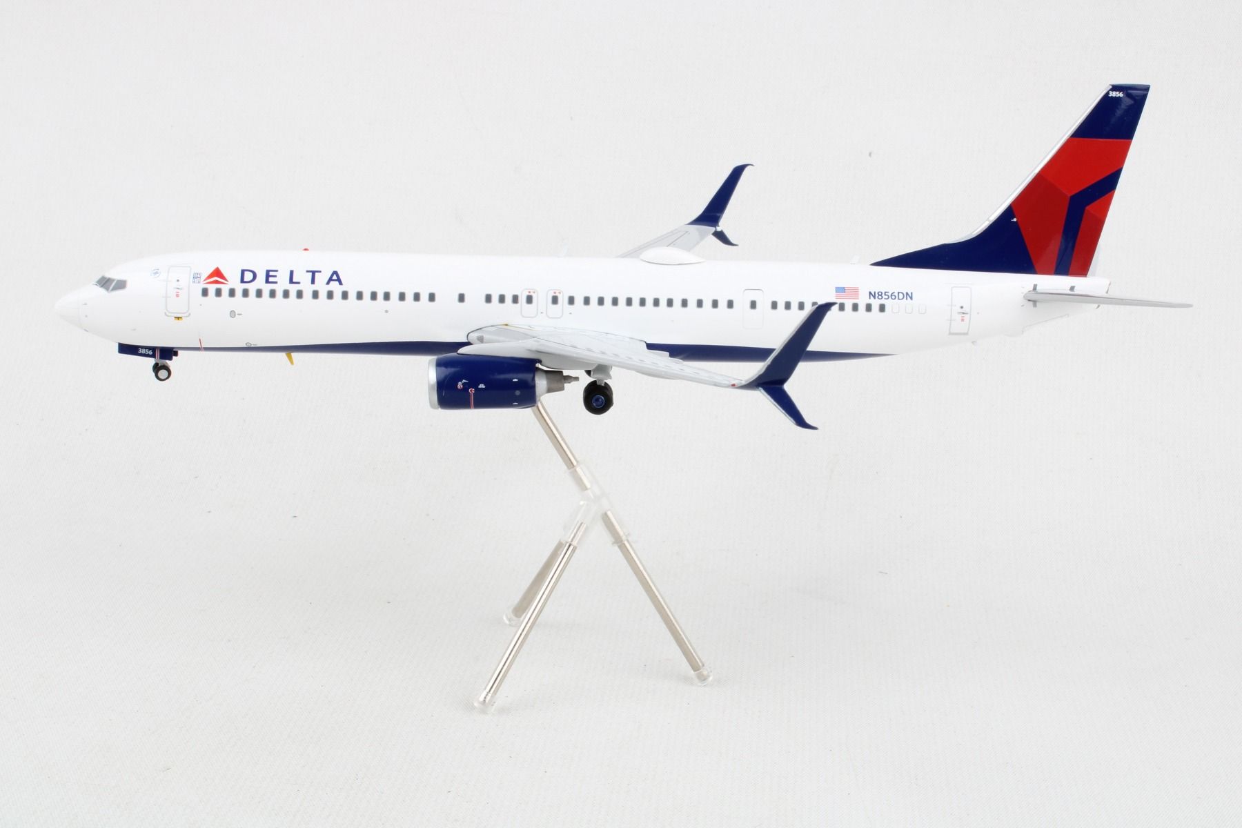 Gemini200 Delta 737-900ER 1/200 Reg# N856DN - Pilot Stuff Online