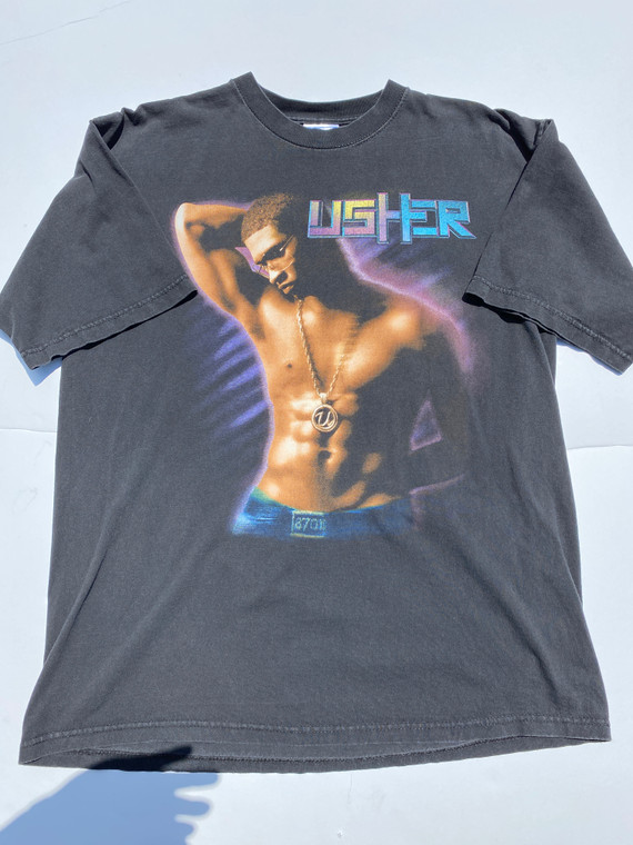 VINTAGE 2000S USHER 2001 EVOLUTION TOUR TSHIRT - L