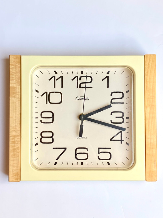 VINTAGE 90'S SUNBEAM QUARTZ WALL CLOCK