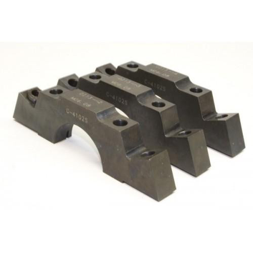 PRW INDUSTRIES, INC. Billet Main Caps 67-86 Chevy 350 Splayed Outer 