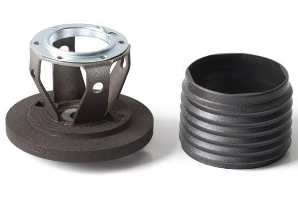 MOMO AUTOMOTIVE ACCESSORIES Steering Wheel Adapter Mazda7 80- 