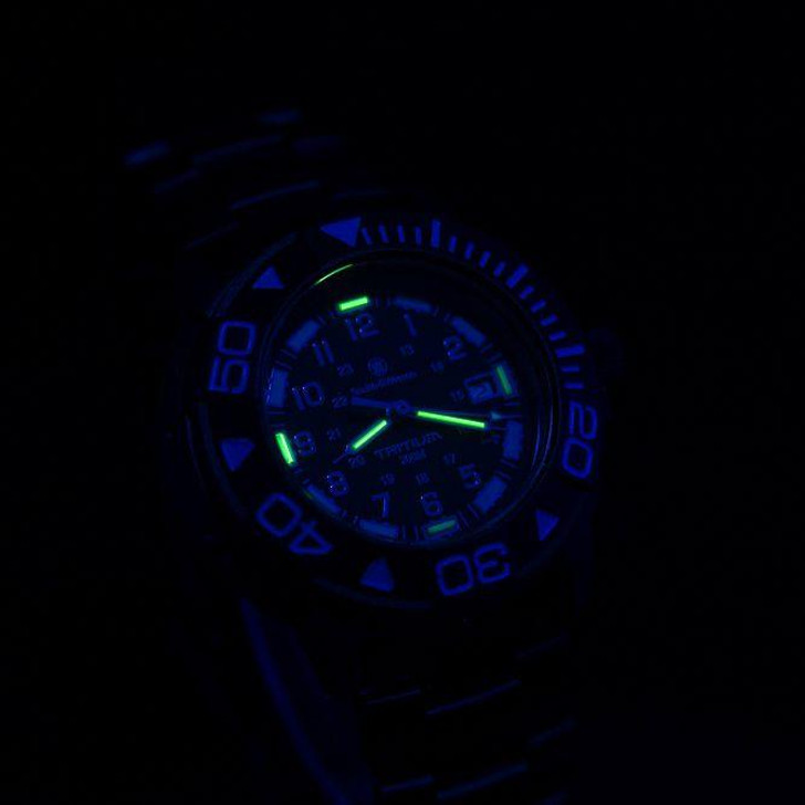  Smith & Wesson Diver Blue with Tritium, Metal and Rubber Strap 