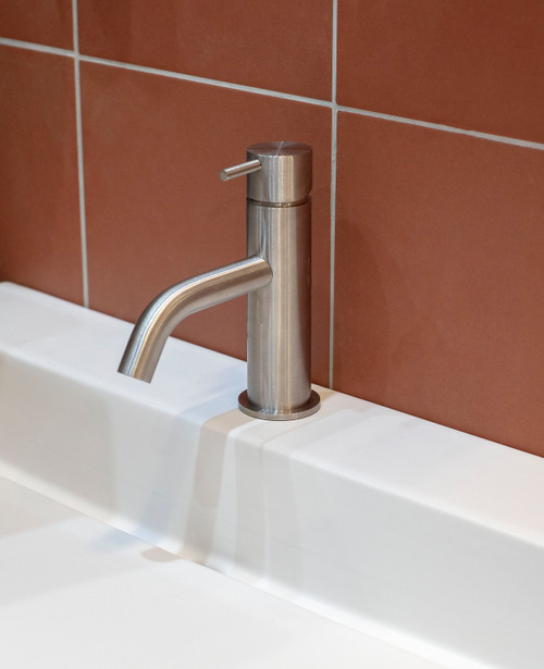 Evolution 1-hole mini basin mixer brushed steel