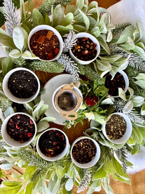 Fezziwig's- 8 Teas of Christmas Gift Box - Fezziwig's Marketplace