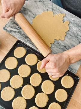 12.07 Holiday Shortbread with Jen 12.07 Holiday Shortbread with Jen
