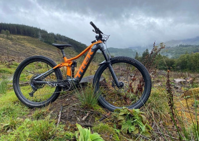 Small but mighty… Trek Rail 9 | Stunning views from the top of Coed Y Brenin! - MTB Monster