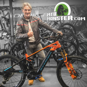 New Bike Day for Carl Fogarty - MTB Monster