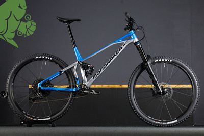 Mondraker Superfoxy... enduro ripper! - MTB Monster