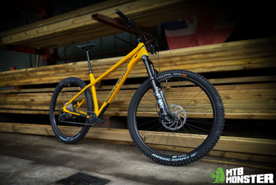 Nukeproof Scout Elite 290... finished in a stunning yellow! - MTB Monster