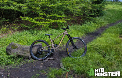 New staff bike... Santa Cruz 5010!! - MTB Monster