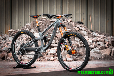 Transition Patrol Carbon - Custom Build - MTB Monster