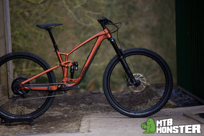 Trek Fuel EX 8 XT... finished in a stunning Matt Pennyflake! - MTB Monster