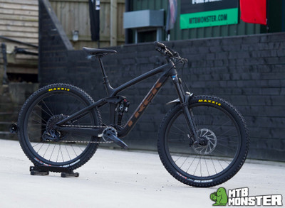 Trek Remedy 9.8... sporting some fresh Maxxis tyres! - MTB Monster