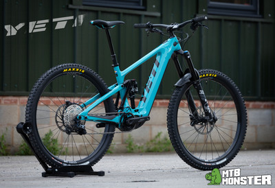 Yeti 160E T-Series... sporting a fresh invisi-frame! - MTB Monster