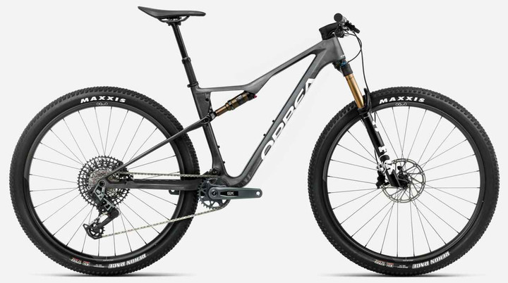 Orbea Oiz M10 AXS 2026 - Diamond Carbon