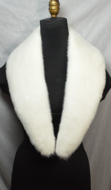 White mink fur collar