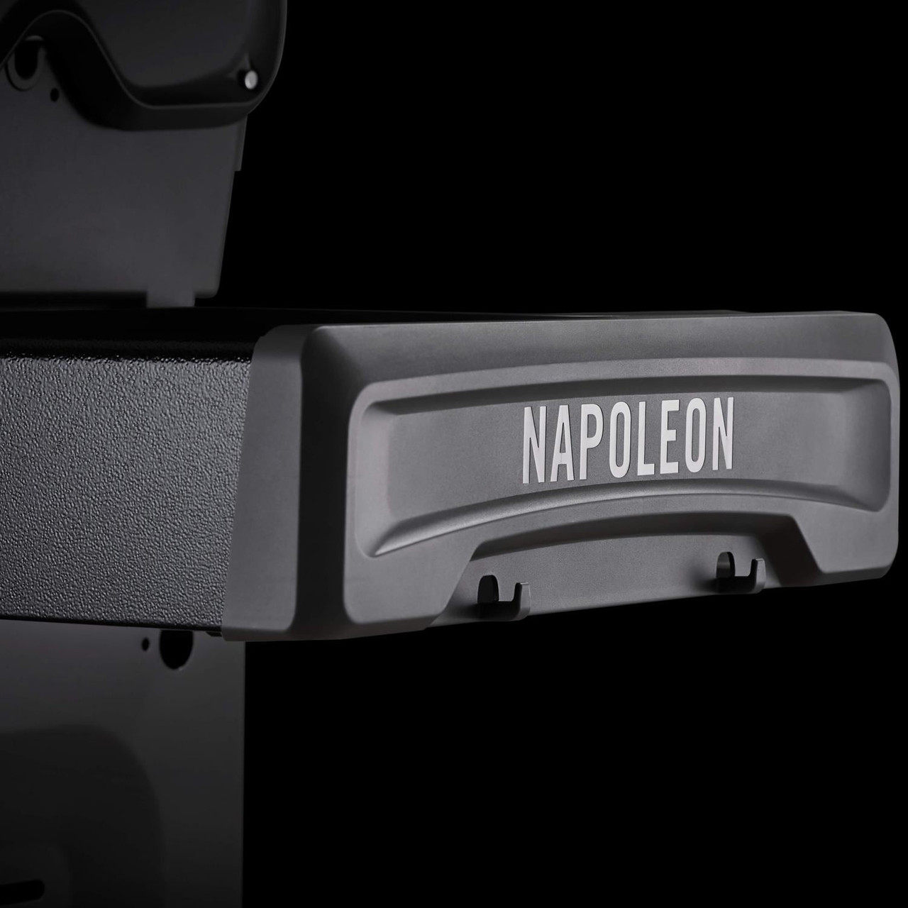 Napoleon Rogue XT - Thumbnail 2