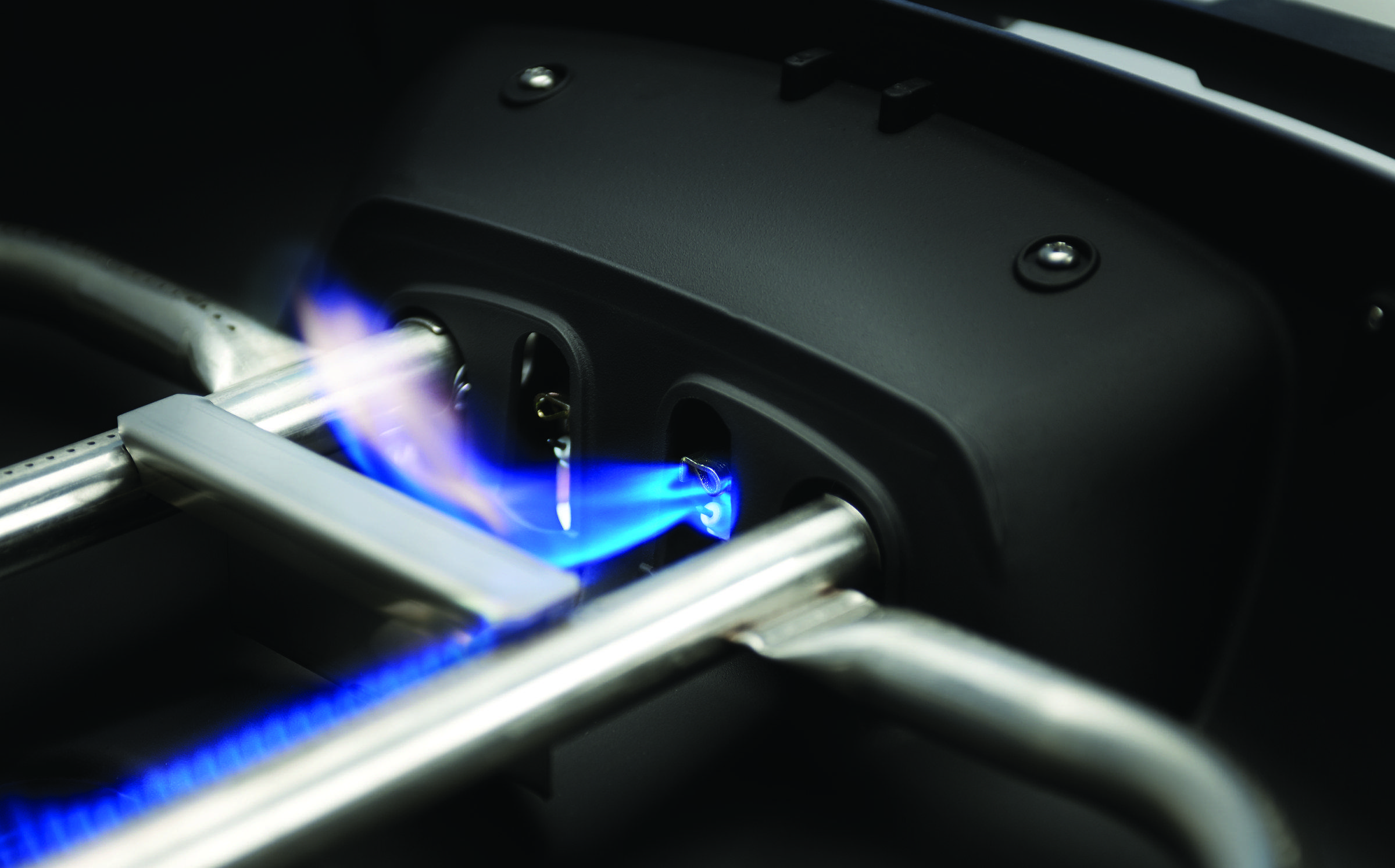 INSTANT JETFIRE&trade; IGNITION