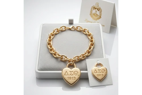 DST Gold 1913 Legacy Heart Lock Chain Bracelet