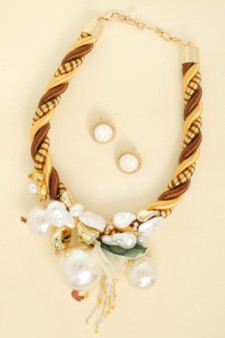 Handmade Flower Necklace Set