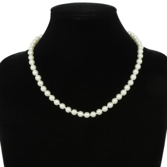 White Pearlescent Pearl Beaded Necklace​​​​
