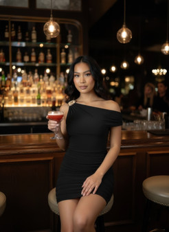 The Right Shoulder Is Gathered .Mini Dress​