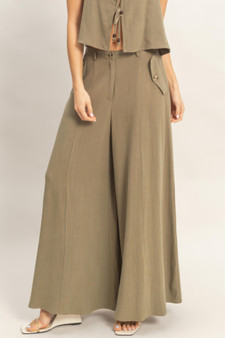 Wide-Leg Flap Pocket Pants​