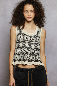 POL Floral Round Neck Cropped Crochet Sleeveless Top with Scalloped Edge