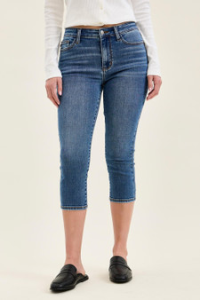 Judy Blue Mid-Rise Stretch Capri Jeans
