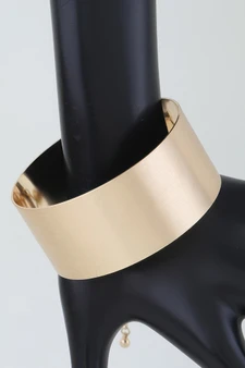 Hammered Wide Toggle Cuff Bracelet 