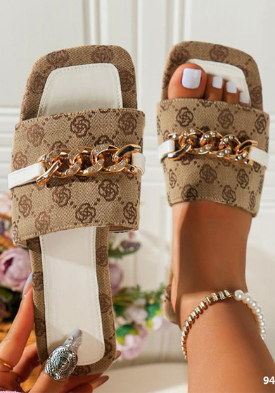 Summer Women Square Toe Rhinestone Chain Fashion Outdoor Wear Slippers Beach Sandals