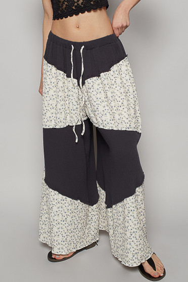 POL Contrast Floral Drawstring Wide Leg Pants