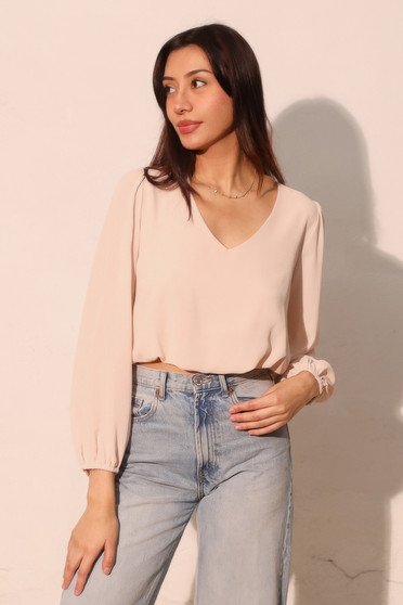 Textured Solid Long Sleeve Crop Top​​