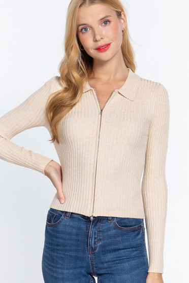 Notched Collar Zippered Sweater​