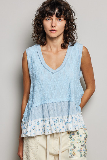 POL Floral Print V-Neck Textured Tank