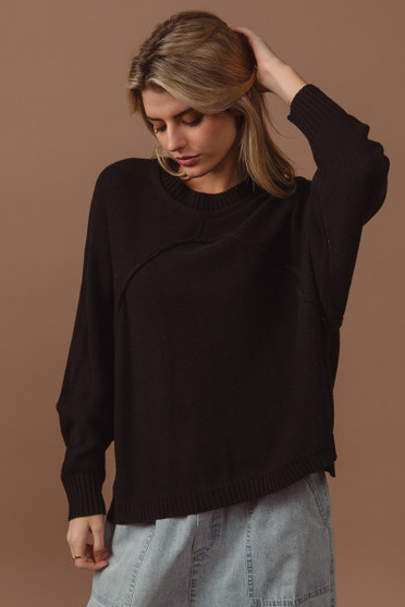 BiBi Raw Edge Arch Detailed Knit Top