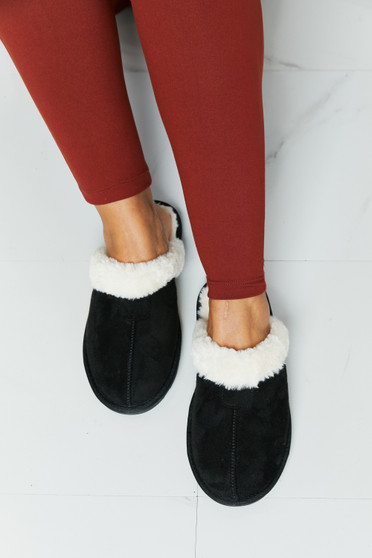 Forever Link Two-Tone Seam Detail Slippers in Black