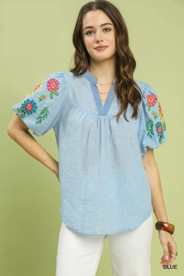 Umgee Embroidered Puff Sleeve Top