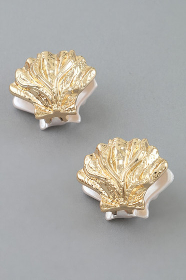 Luxury Clamshell Clasp Earrings